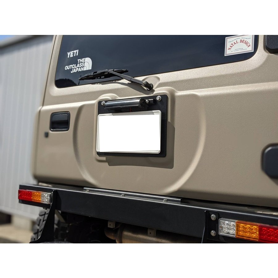 背面タイヤレス ナンバー移設キット ナンバー キット LEDナンバー灯付き 穴開け不要 センター位置 ジムニー シエラ オートルビーズ au ...