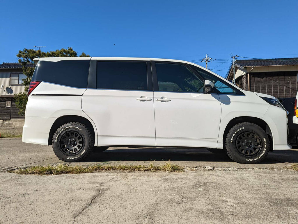 【90系 ノア ヴォクシー 】 40mm リフトアップキット トヨタ リフトアップワゴン ミニバンカスタム　２ＷＤ　ガソリン車