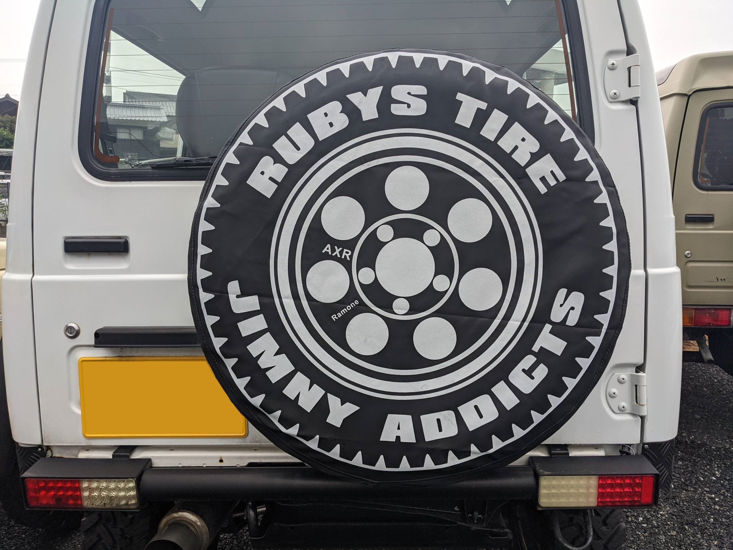 スペアタイヤカバー ルビーズタイヤ SUV デザイン ジムニー シエラ 背面タイヤ オートルビーズ autorubys