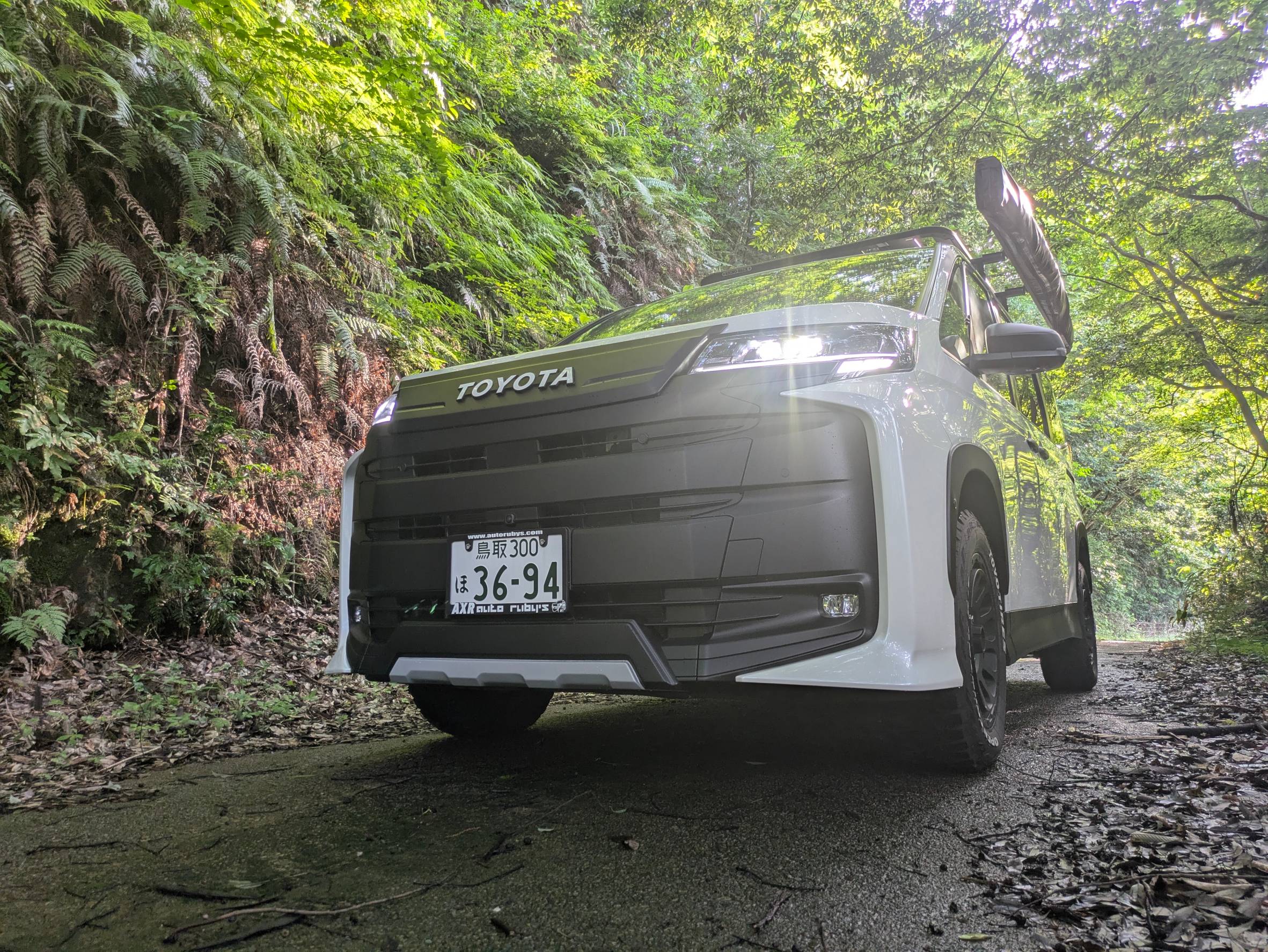 90系ノア専用 フロントバンパーガードガーニッシュ