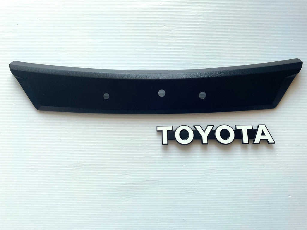 フロントグリル FRP製 TOYOTAエンブレム付き
